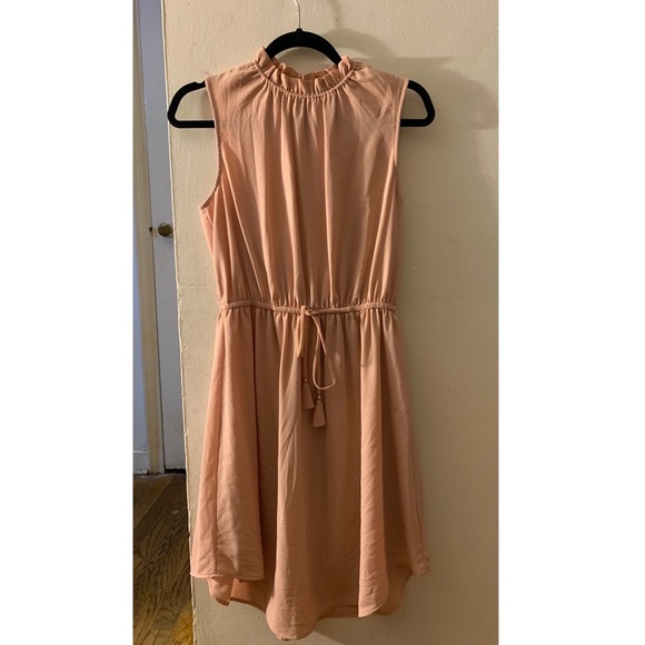 H&M Dresses & Skirts - Light pink dress/nudeishh color